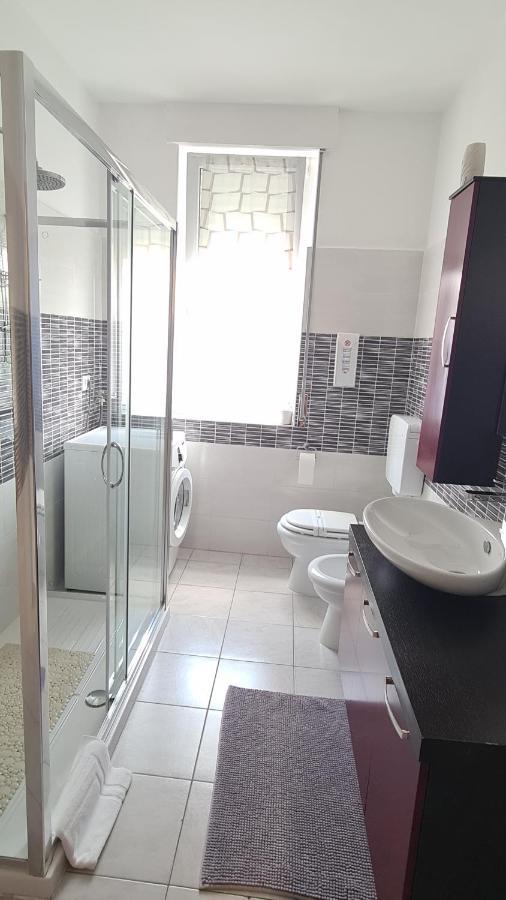 بوستو أرسيزيو B&B Regina المظهر الخارجي الصورة