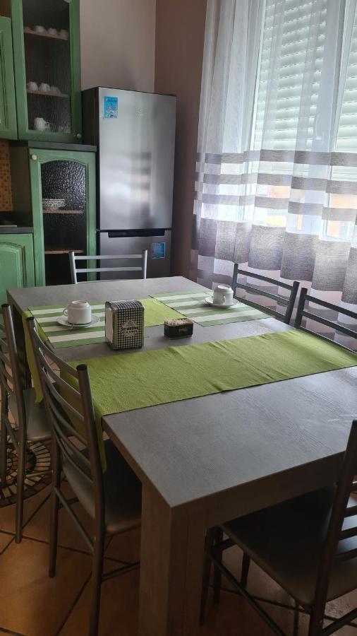 بوستو أرسيزيو B&B Regina المظهر الخارجي الصورة